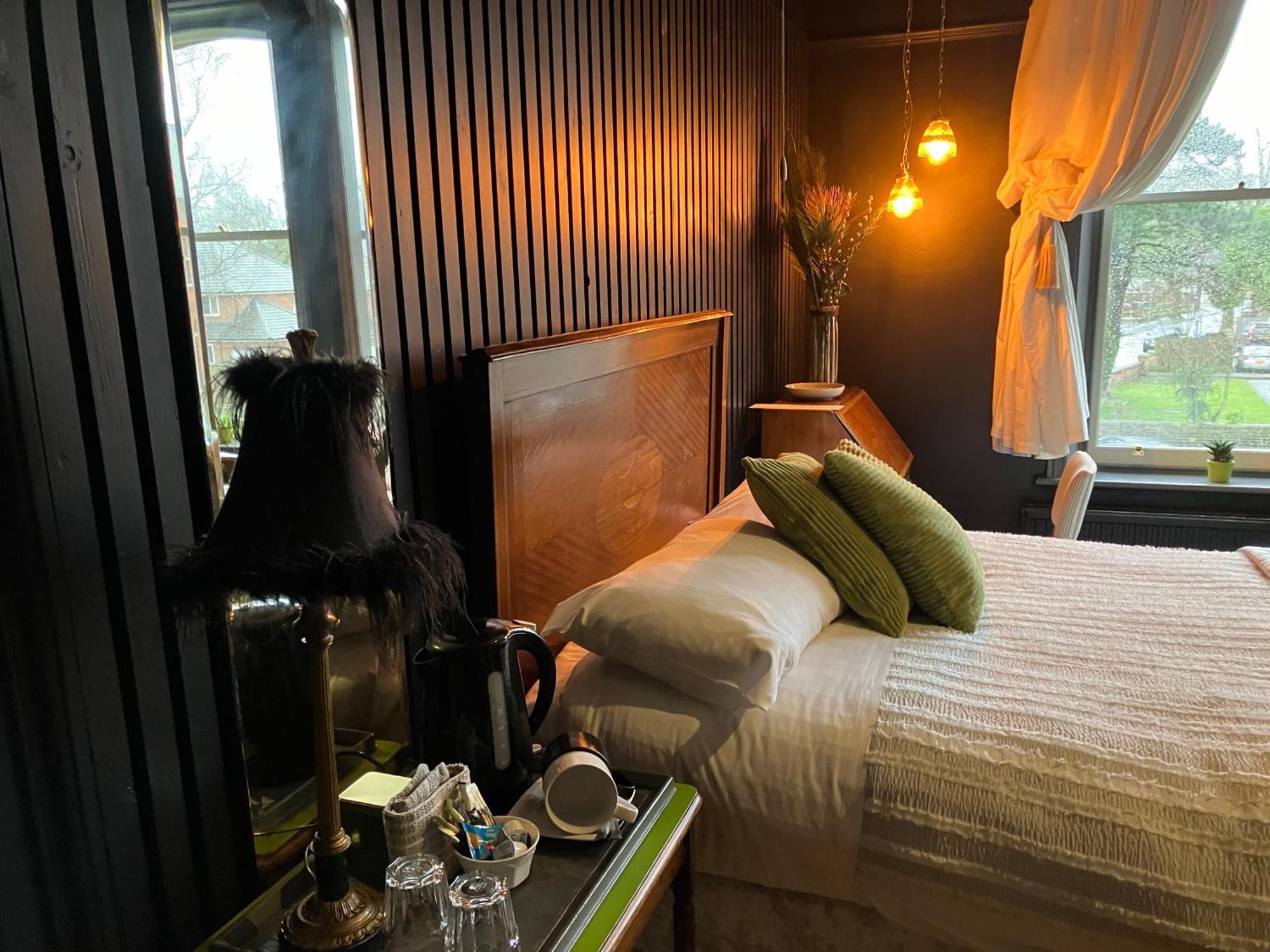 Cornerstones Guest House Sale Extérieur photo
