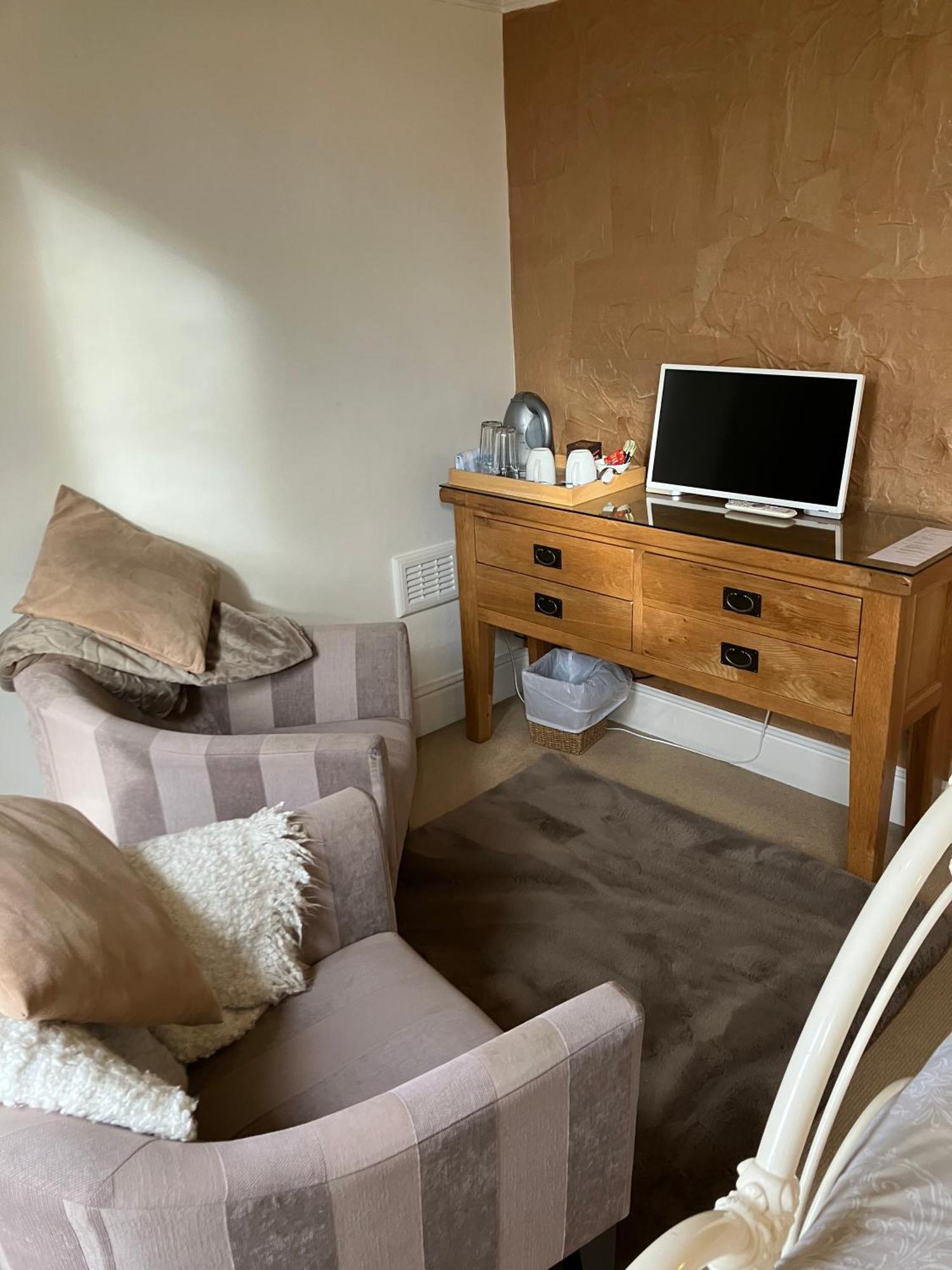 Cornerstones Guest House Sale Extérieur photo