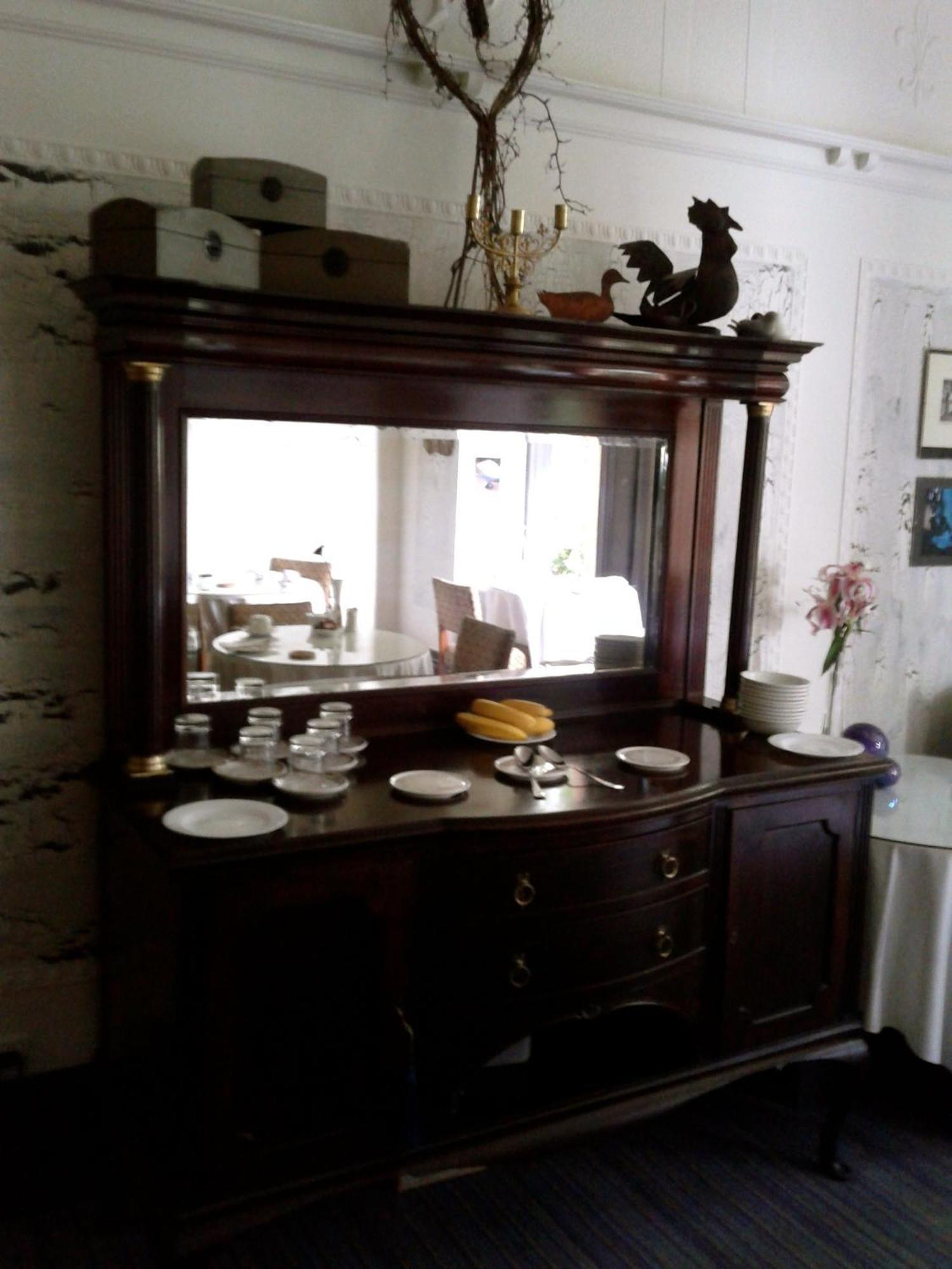 Cornerstones Guest House Sale Extérieur photo