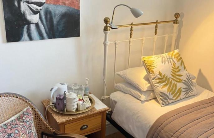 Cornerstones Guest House Sale Extérieur photo