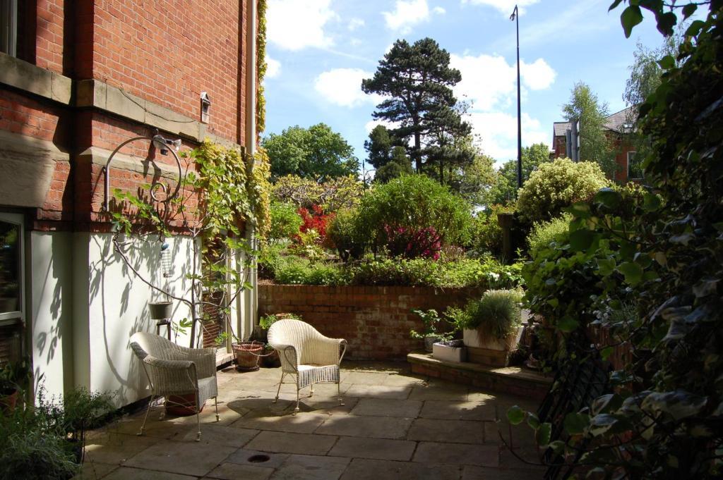 Cornerstones Guest House Sale Extérieur photo