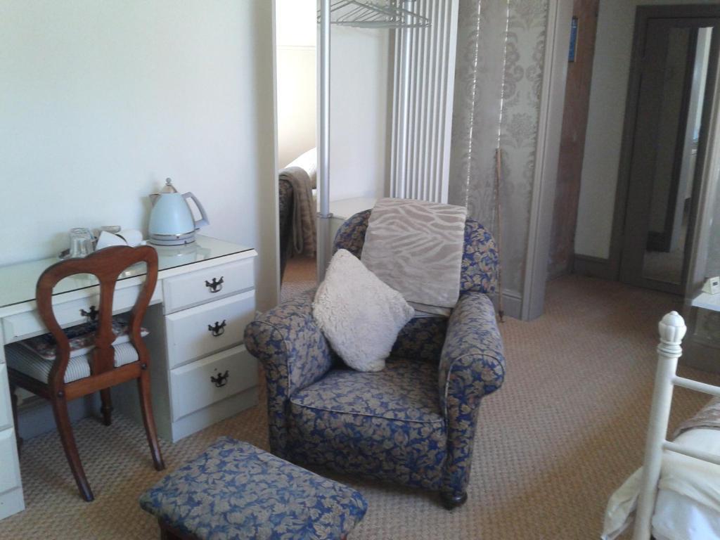 Cornerstones Guest House Sale Chambre photo